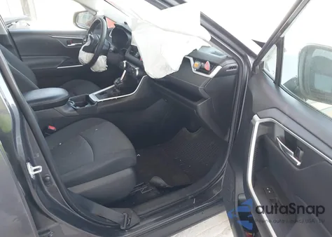 2021 Toyota Rav4 Xle z USA, uszkodzony, nr VIN 2T3P1RFV0MW186157